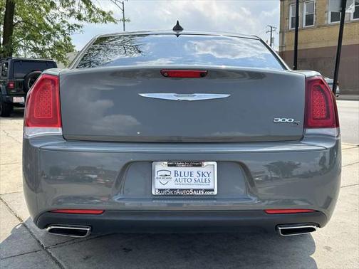 2019 Chrysler 300 S