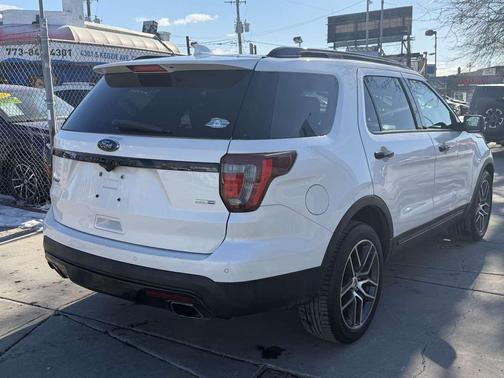 2016 Ford Explorer Sport