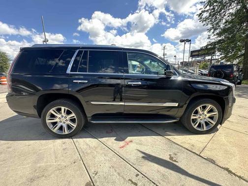 2015 Cadillac Escalade Luxury