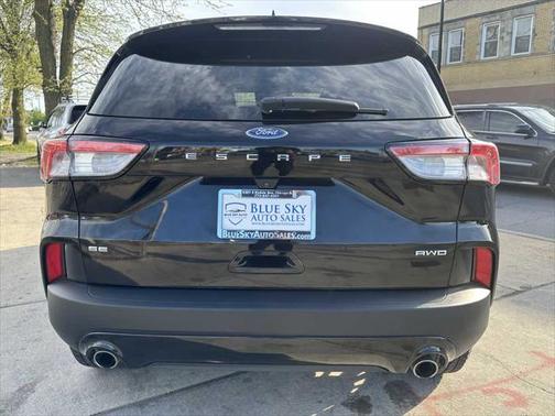 2022 Ford Escape SE