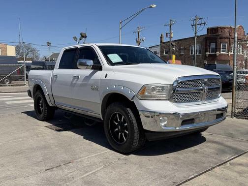 Bright White Clearcoat 2015 RAM 1500 Laramie