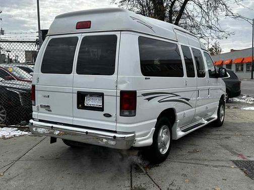 2009 Ford E150 Base