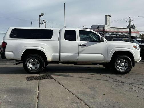 2023 Toyota Tacoma SR