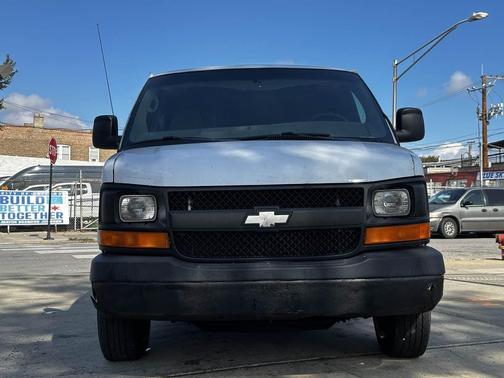 2008 Chevrolet Express 3500 Base