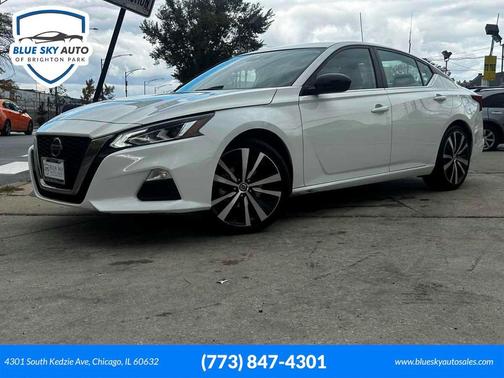 2022 Nissan Altima SR FWD