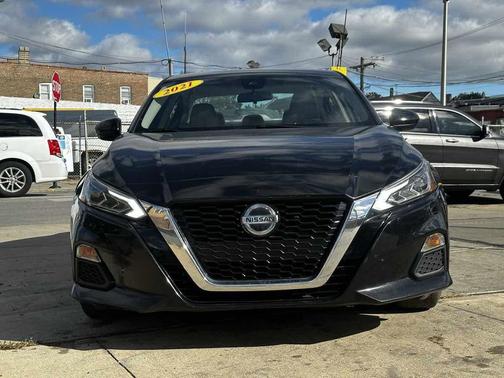 2021 Nissan Altima 2.5 SV