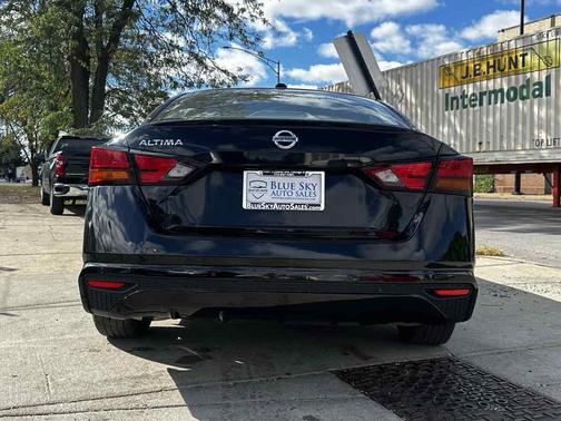 2021 Nissan Altima 2.5 SV