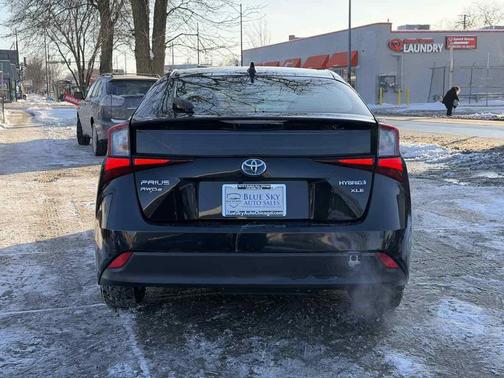 2021 Toyota Prius XLE