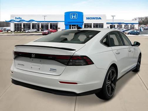 2025 Honda Accord Hybrid 