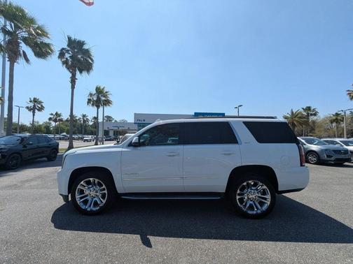 Summit White 2019 GMC Yukon SLT