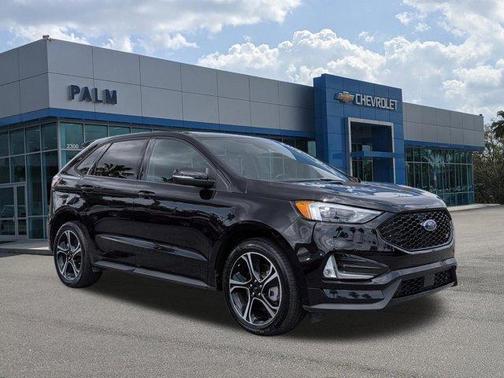 Black Metallic 2022 Ford Edge ST