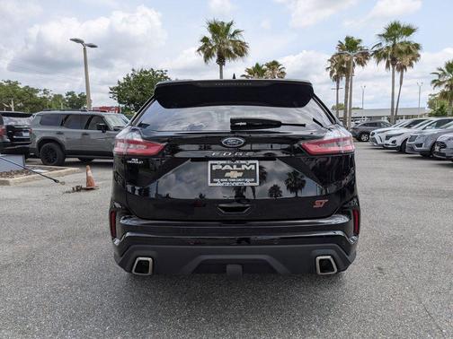 Black Metallic 2022 Ford Edge ST