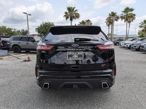 Black Metallic 2022 Ford Edge ST