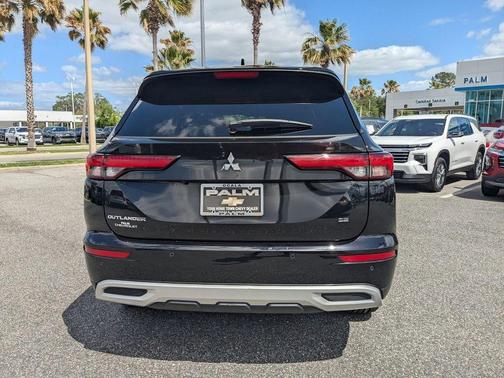 2022 Mitsubishi Outlander SE