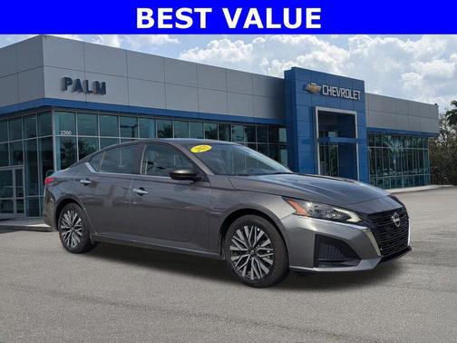 Gun Metallic 2025 Nissan Altima SV