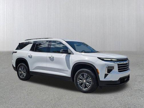 White 2026 Chevrolet Traverse LT