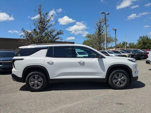 White 2026 Chevrolet Traverse LT