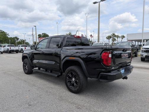 Onyx Black 2024 GMC Canyon Elevation