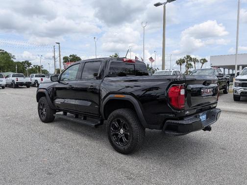 Onyx Black 2024 GMC Canyon Elevation