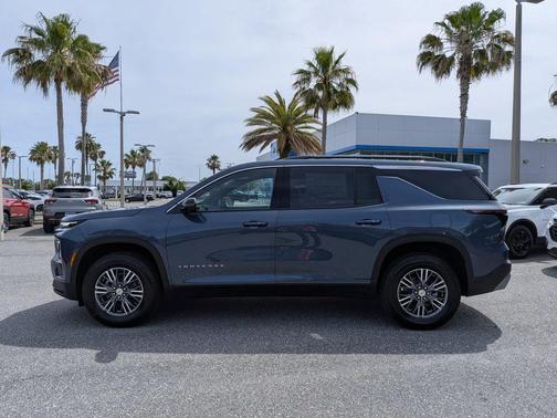 Blue 2026 Chevrolet Traverse LT