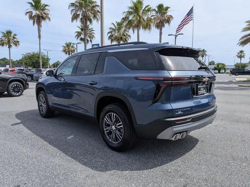 Blue 2026 Chevrolet Traverse LT