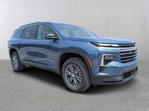 Blue 2026 Chevrolet Traverse LT