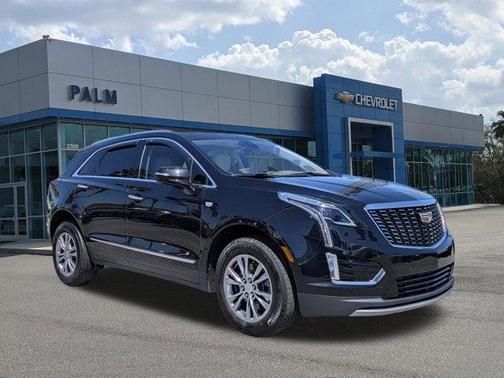 Black Metallic 2022 Cadillac XT5 Premium Luxury