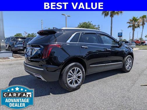Black Metallic 2022 Cadillac XT5 Premium Luxury