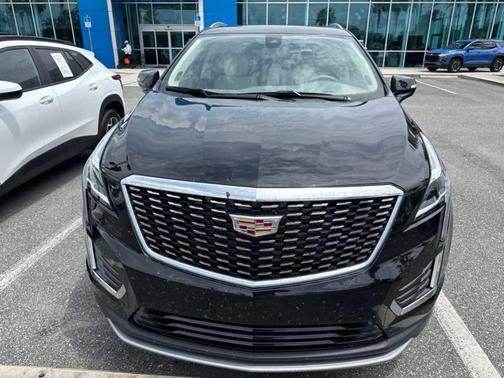 Black Metallic 2022 Cadillac XT5 Premium Luxury