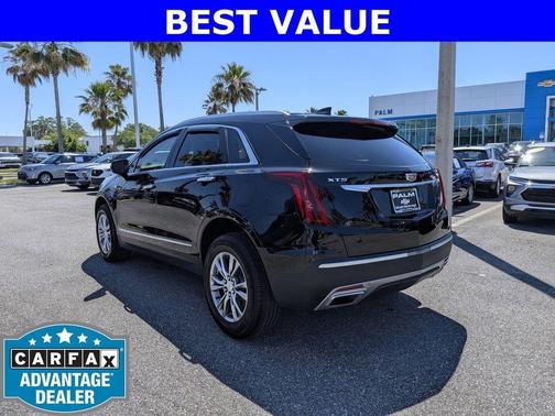 Black Metallic 2022 Cadillac XT5 Premium Luxury