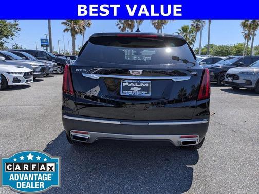 Black Metallic 2022 Cadillac XT5 Premium Luxury