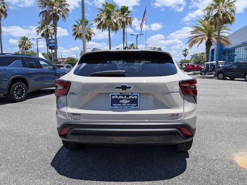 Tan 2026 Chevrolet Trax 2RS