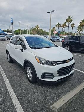 Summit White 2020 Chevrolet Trax LS