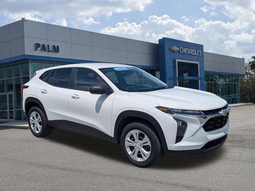 2025 Chevrolet Trax LS