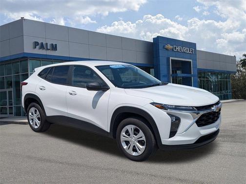 2025 Chevrolet Trax LS