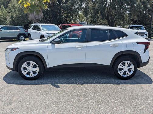 2025 Chevrolet Trax LS