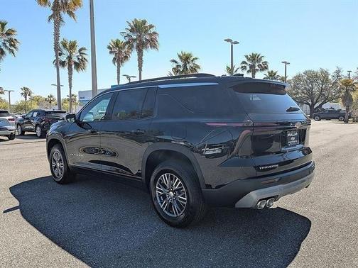Black 2026 Chevrolet Traverse LT