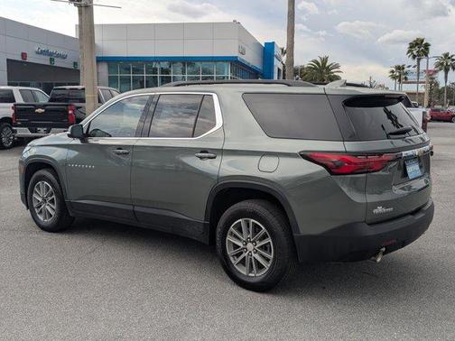 2022 Chevrolet Traverse LT Cloth