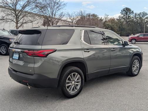 2022 Chevrolet Traverse LT Cloth