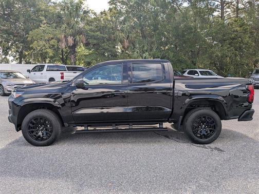 2025 Chevrolet Colorado WT