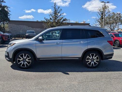 2022 Honda Pilot Touring 7-Passenger