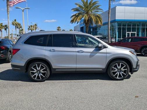 2022 Honda Pilot Touring 7-Passenger
