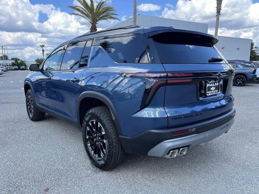 Blue 2026 Chevrolet Traverse Z71