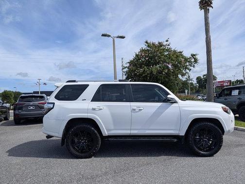 Ice 2024 Toyota 4Runner SR5 Premium
