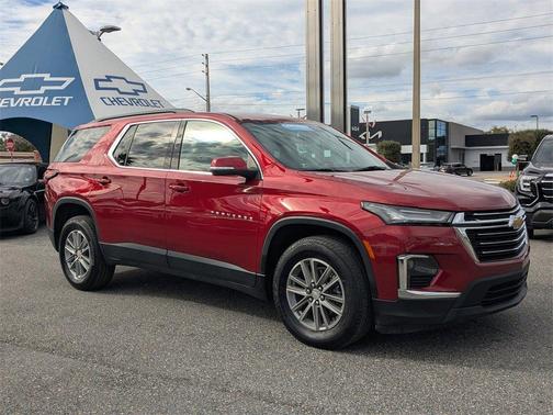 2023 Chevrolet Traverse LT Cloth