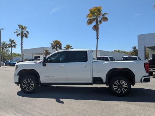 2023 GMC Sierra 2500 AT4