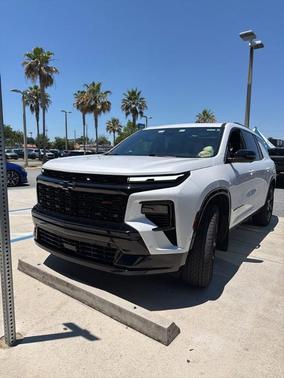 Pearl 2024 Chevrolet Traverse RS