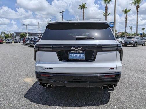 Pearl 2024 Chevrolet Traverse RS