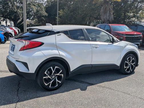 2020 Toyota C-HR XLE