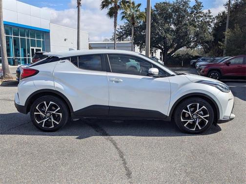 2020 Toyota C-HR XLE